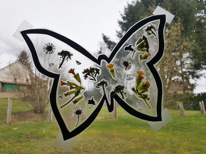 Capteur de soleil à créer La ronde des papillons - Do it Yourself